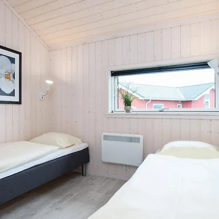 2 Ocean A 96 Holiday home